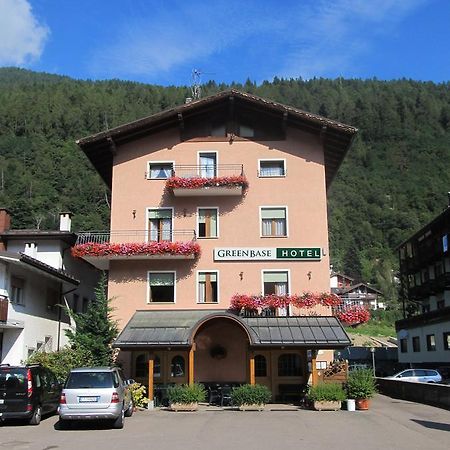 Green Base Hotel B&B Malè エクステリア 写真