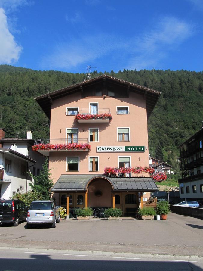 Green Base Hotel B&B Malè エクステリア 写真